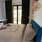 Likehome Center 1